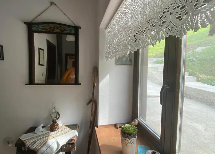 каменната къща ヴィラ Borovo