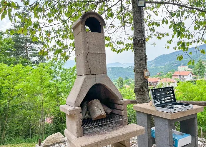 каменната къща ヴィラ *