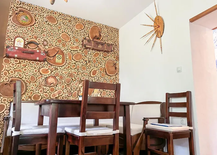 Villa каменната къща